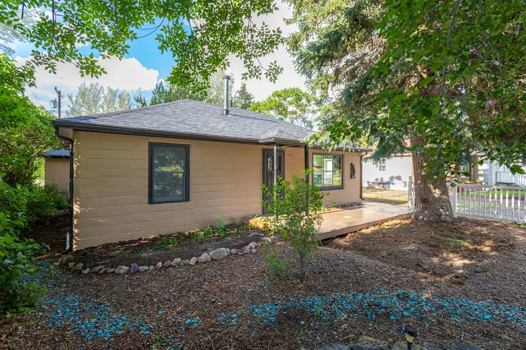 1217 10th Avenue SW Great Falls MT 59404