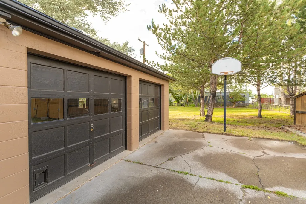 1217 10th Avenue SW Great Falls MT 59404