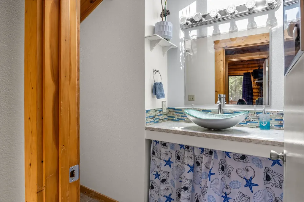 136 Brown Bear Lane De Borgia MT 59830