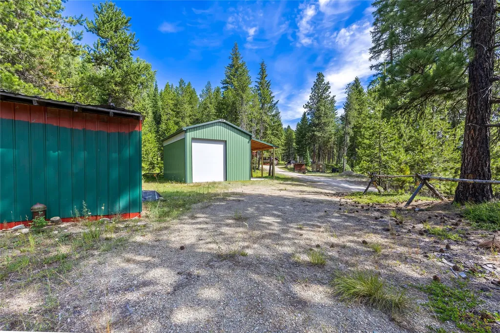 136 Brown Bear Lane De Borgia MT 59830