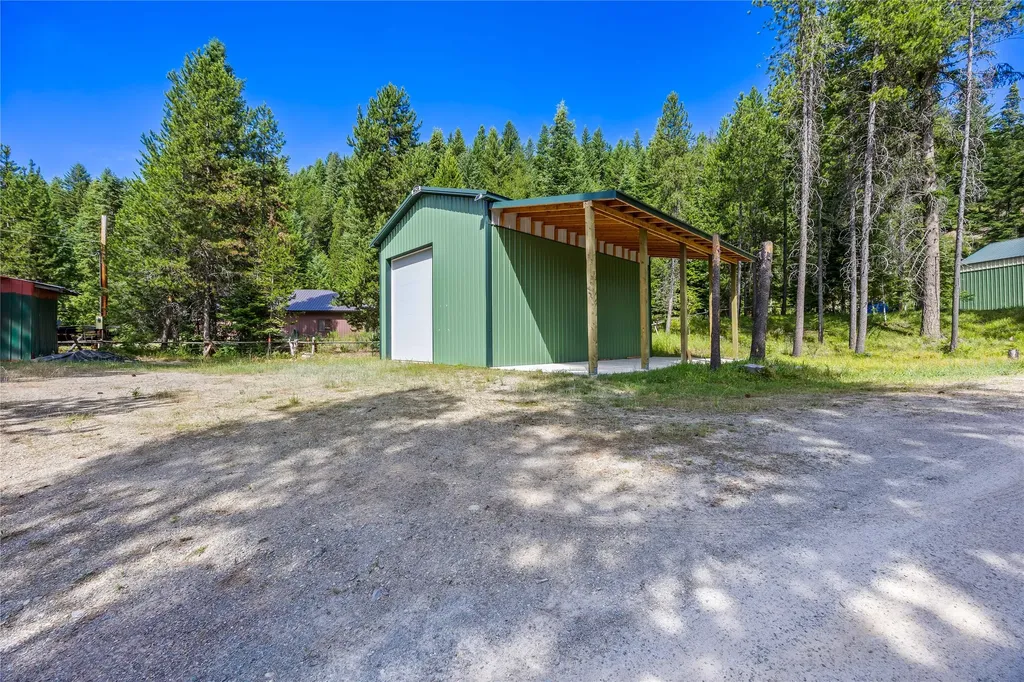 136 Brown Bear Lane De Borgia MT 59830