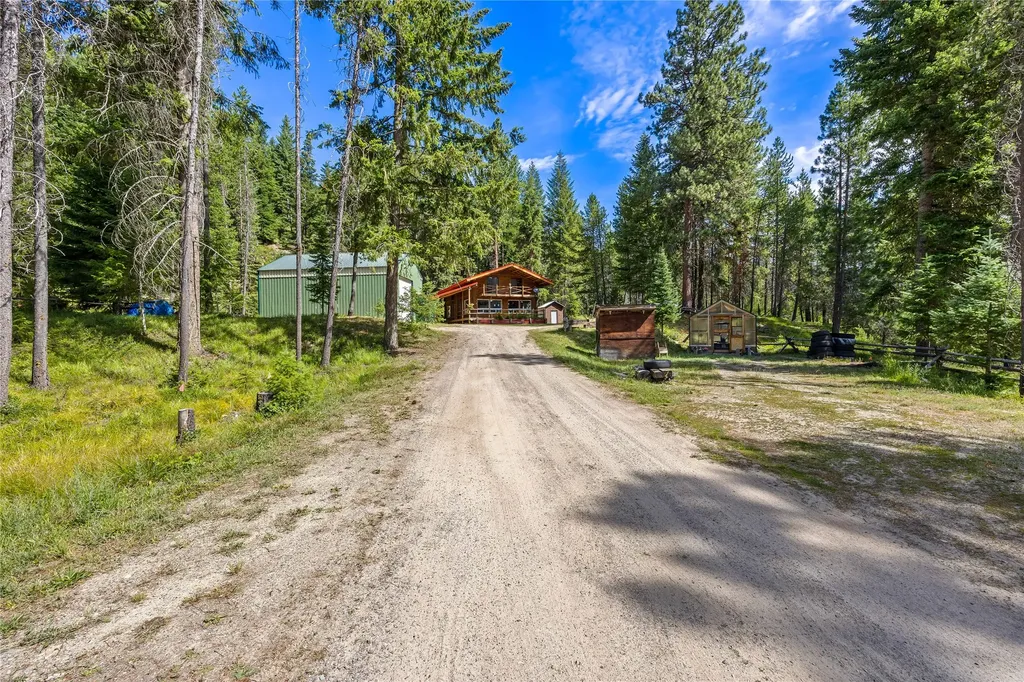 136 Brown Bear Lane De Borgia MT 59830