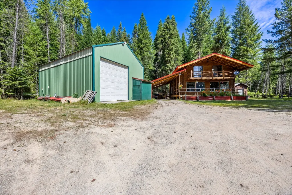136 Brown Bear Lane De Borgia MT 59830