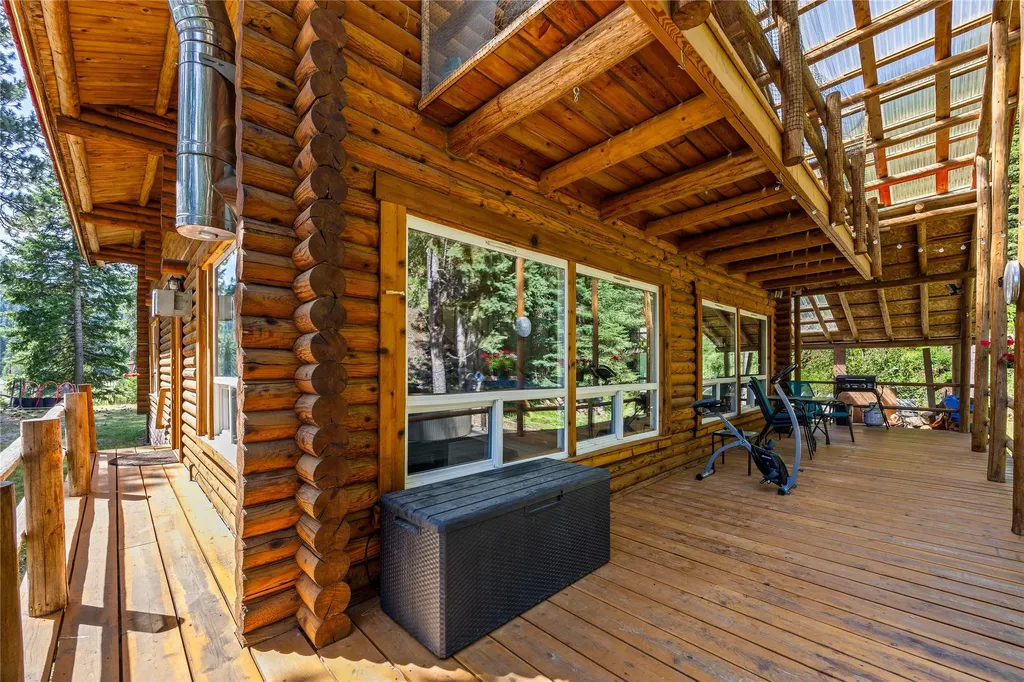 136 Brown Bear Lane De Borgia MT 59830