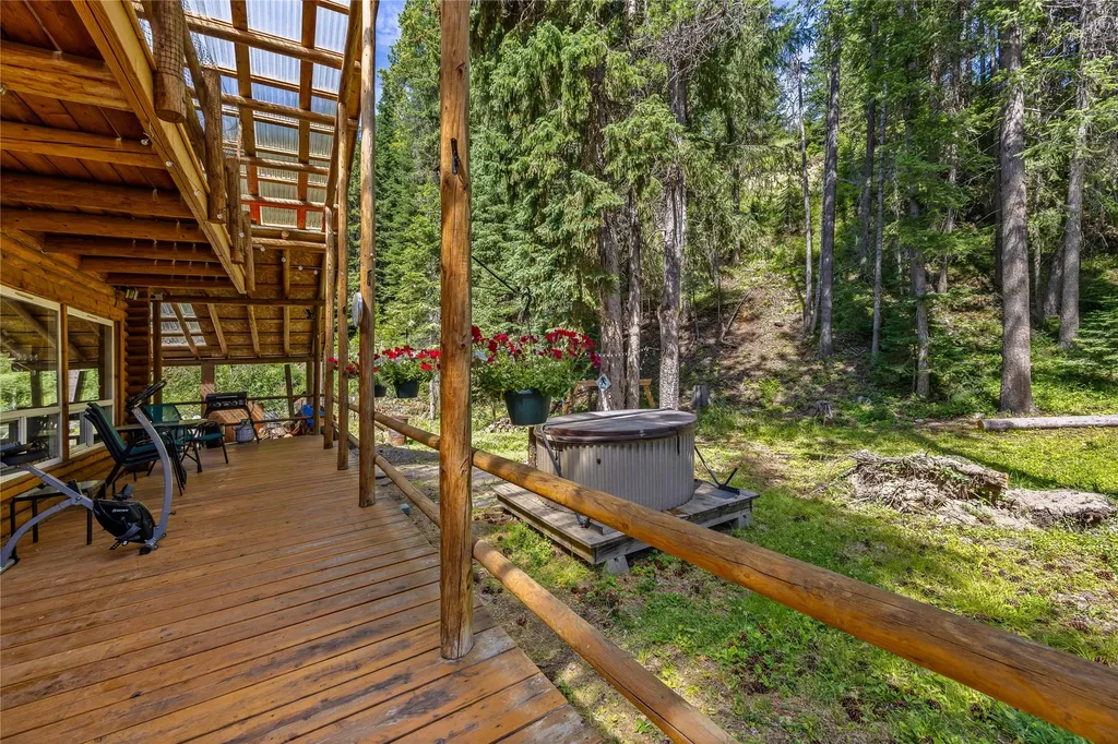 136 Brown Bear Lane De Borgia MT 59830