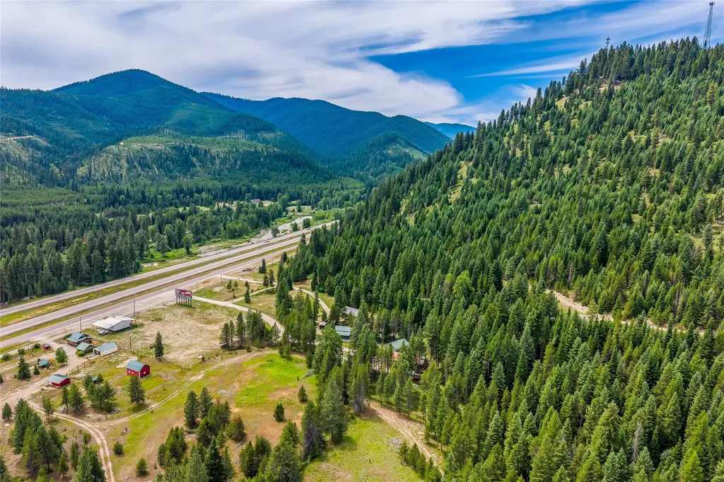 136 Brown Bear Lane De Borgia MT 59830