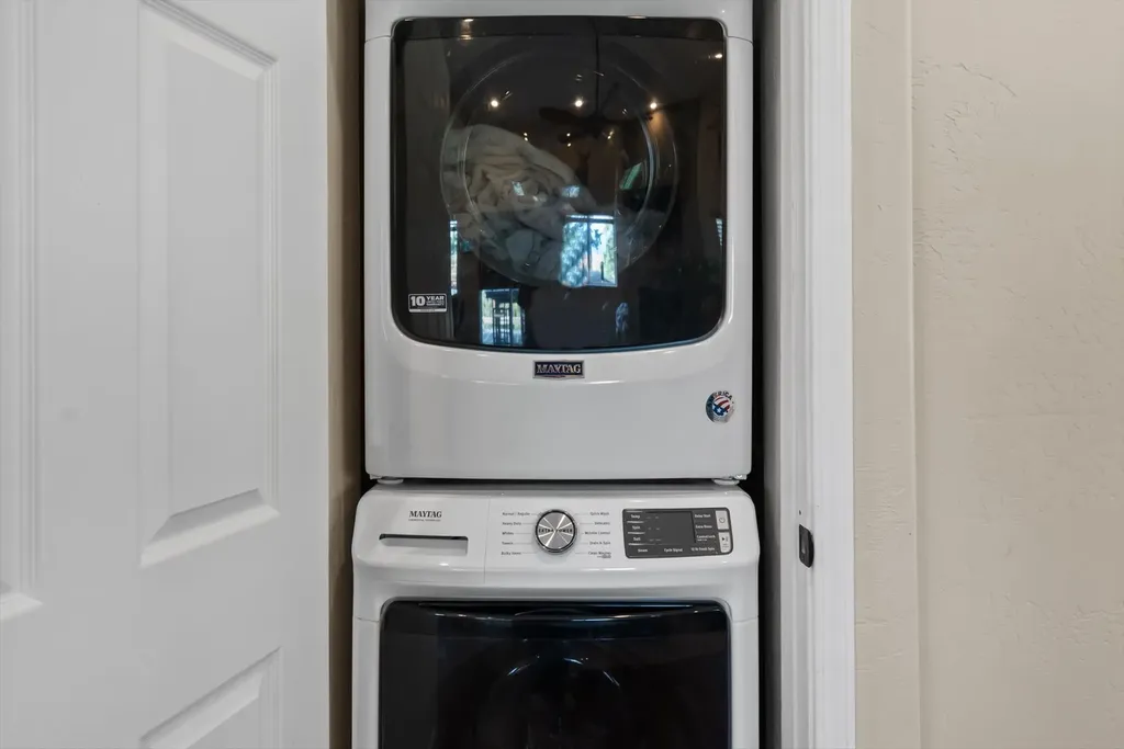 81 Grandview Terrace Lakeside MT 59922