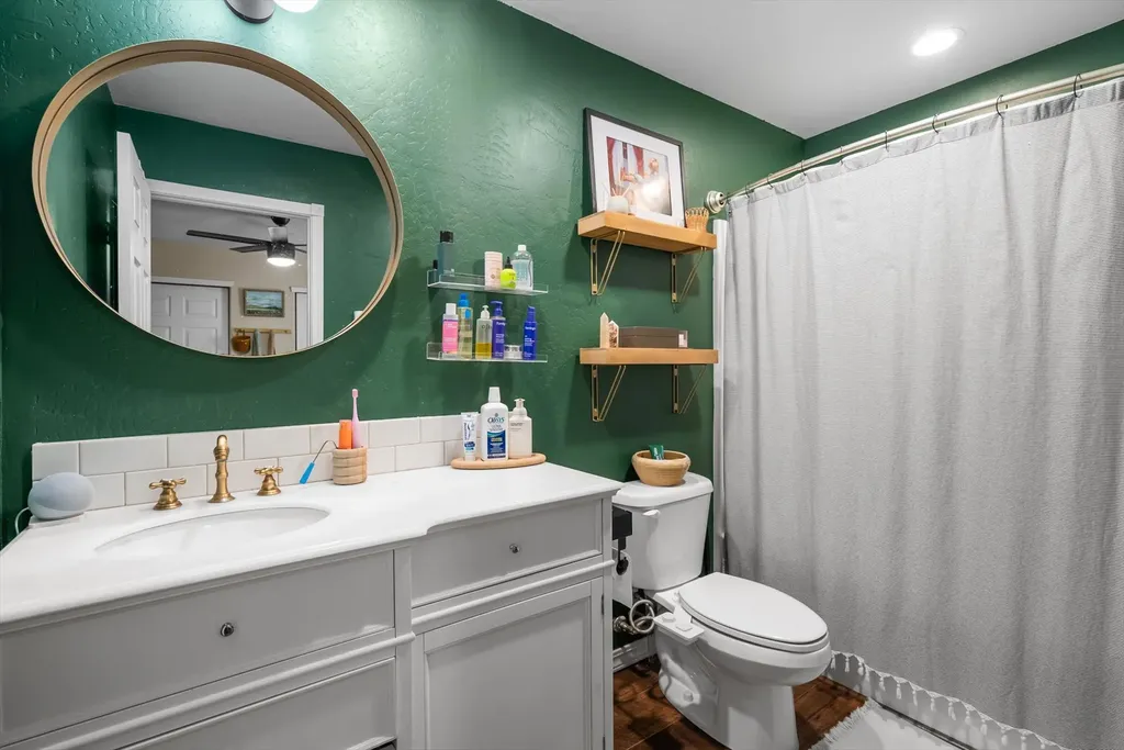 81 Grandview Terrace Lakeside MT 59922