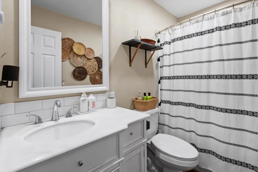81 Grandview Terrace Lakeside MT 59922
