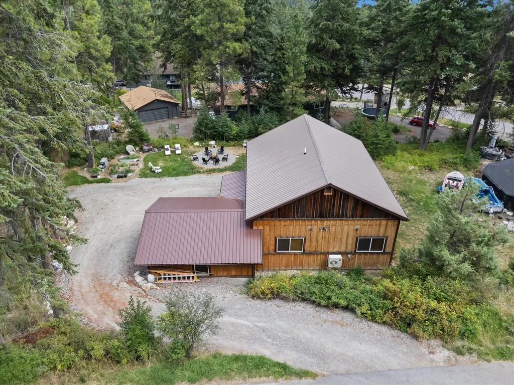 81 Grandview Terrace Lakeside MT 59922