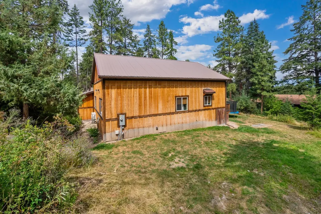 81 Grandview Terrace Lakeside MT 59922