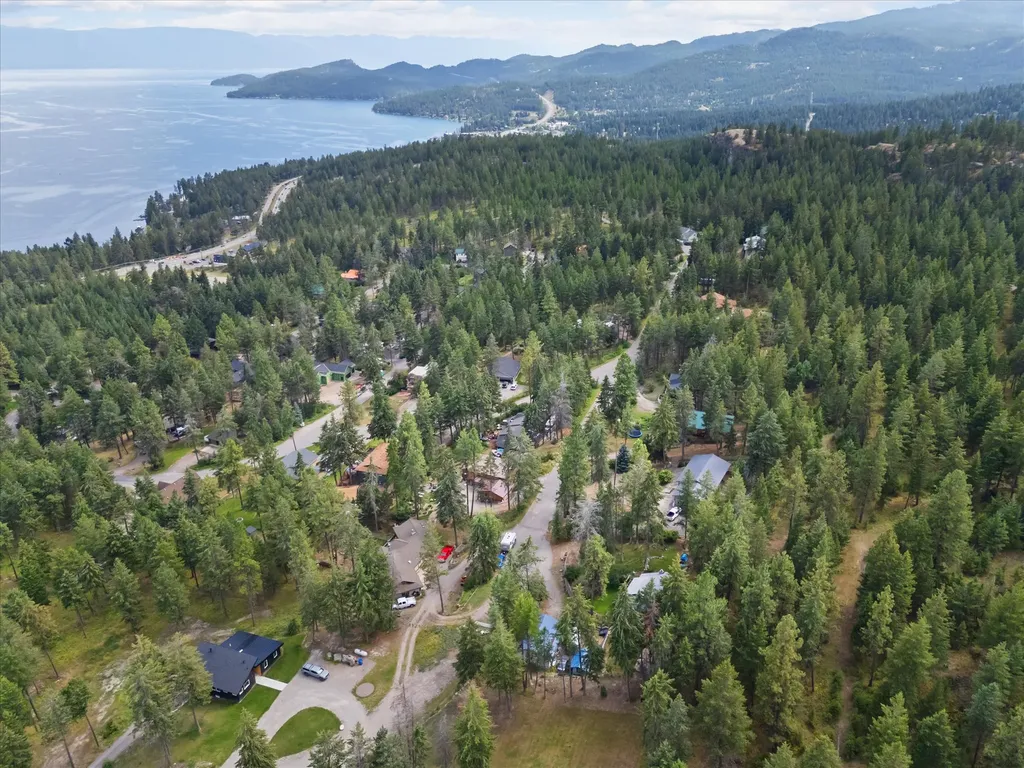 81 Grandview Terrace Lakeside MT 59922