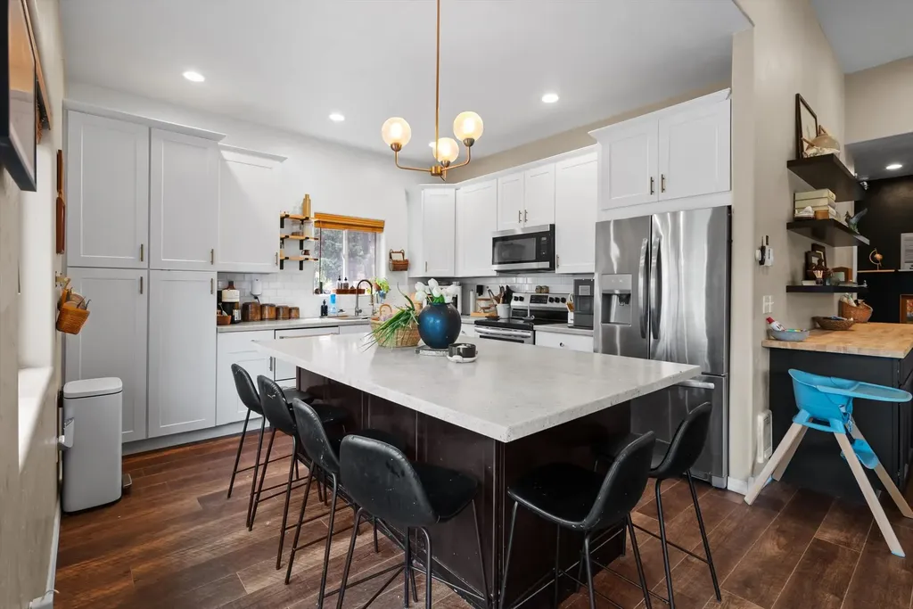 81 Grandview Terrace Lakeside MT 59922