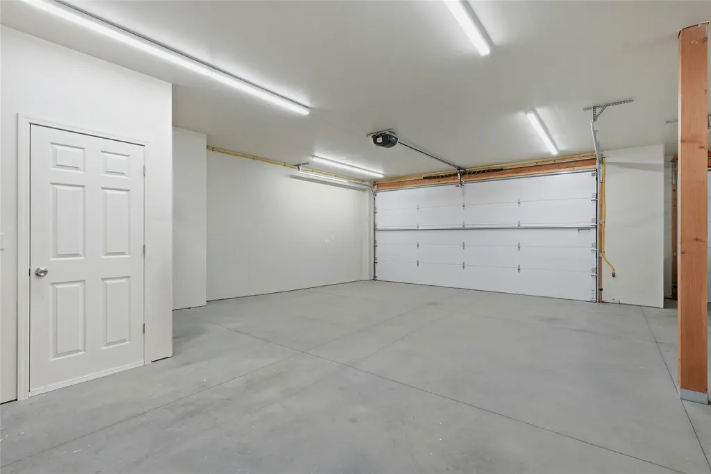 9701 Mt Highway 200 Dixon MT 59831