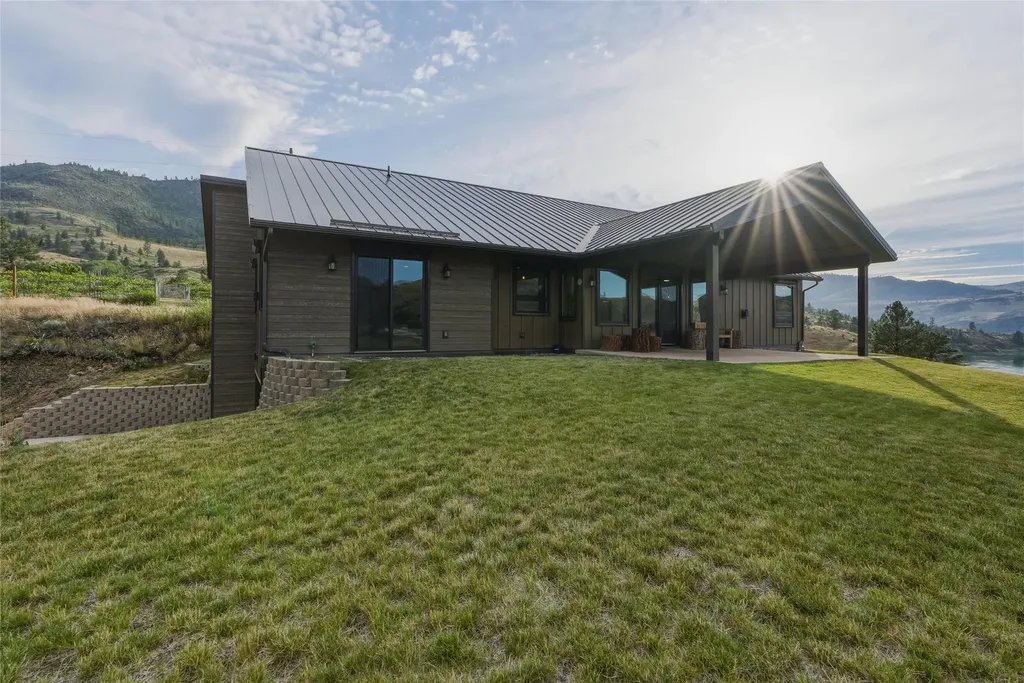 9701 Mt Highway 200 Dixon MT 59831