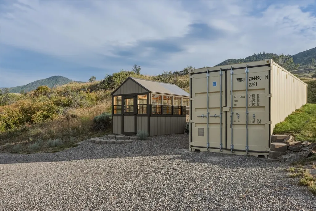 9701 Mt Highway 200 Dixon MT 59831