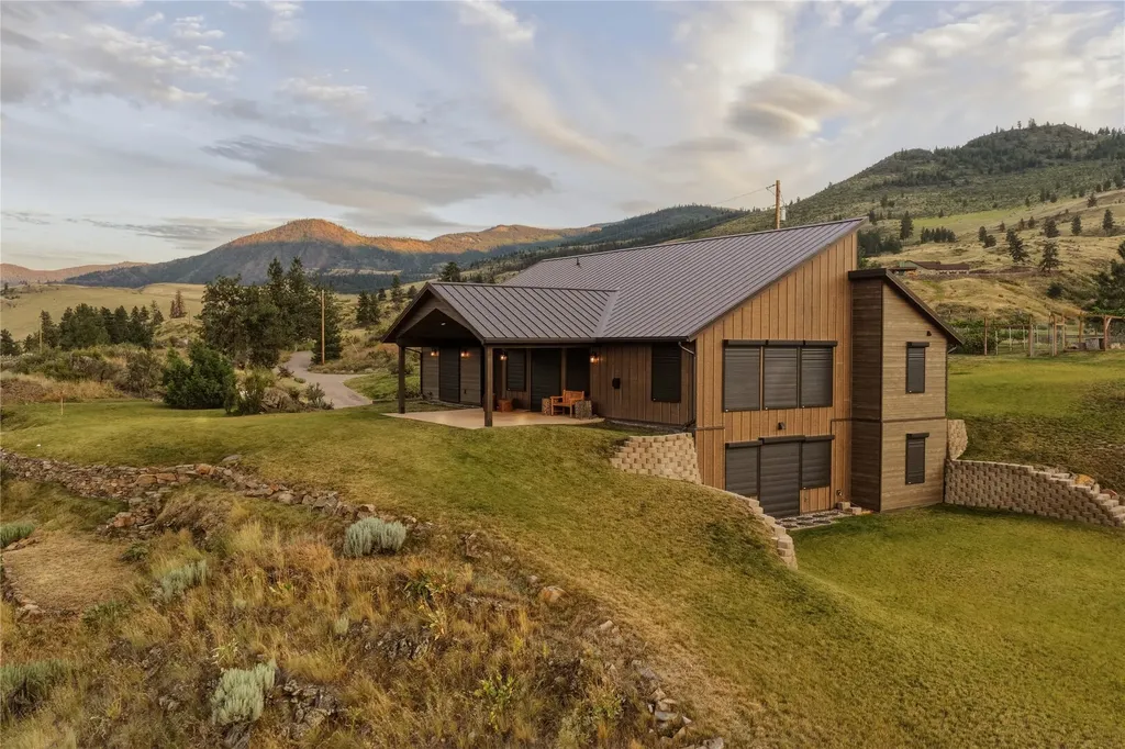 9701 Mt Highway 200 Dixon MT 59831