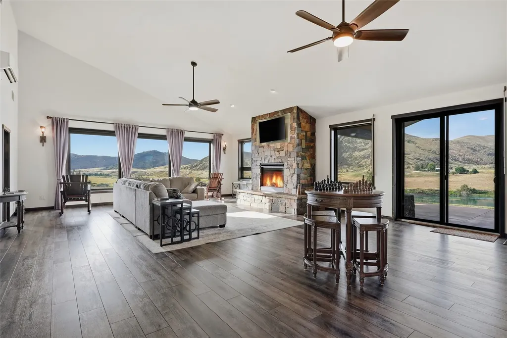 9701 Mt Highway 200 Dixon MT 59831