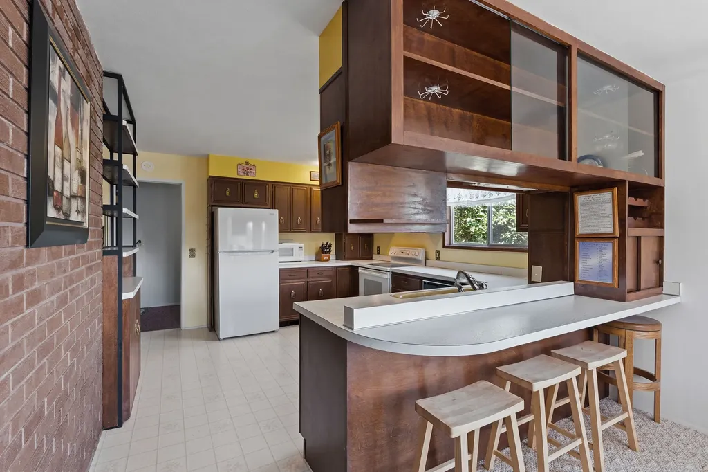 205 Lakeshore Drive Lakeside MT 59922