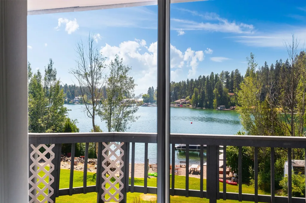 205 Lakeshore Drive Lakeside MT 59922