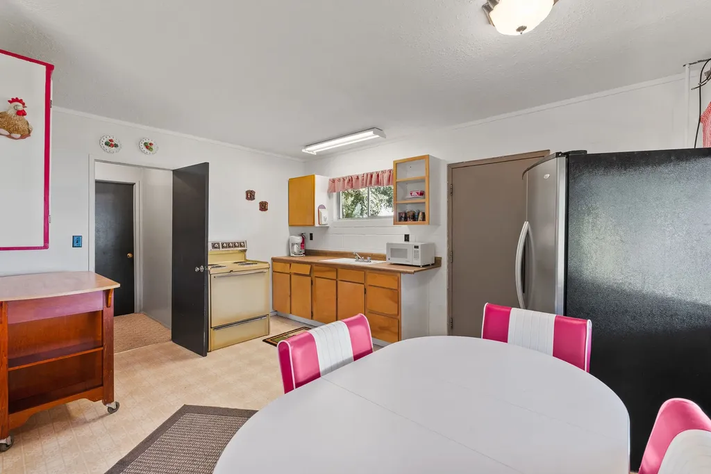 205 Lakeshore Drive Lakeside MT 59922
