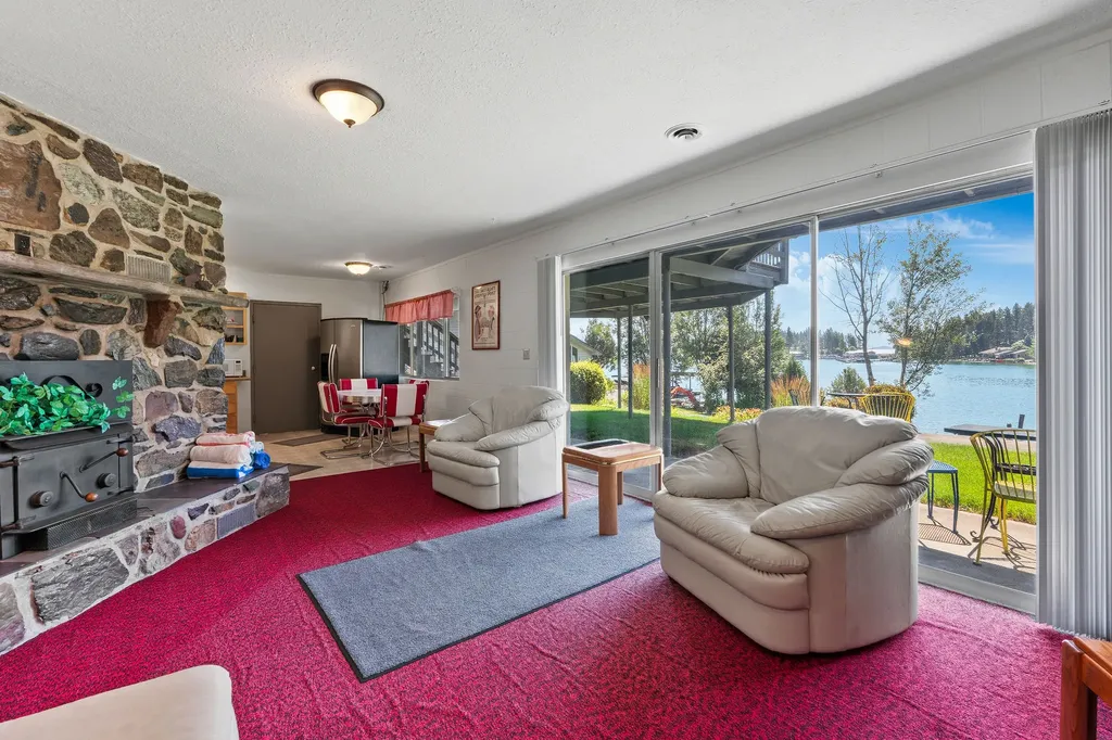 205 Lakeshore Drive Lakeside MT 59922