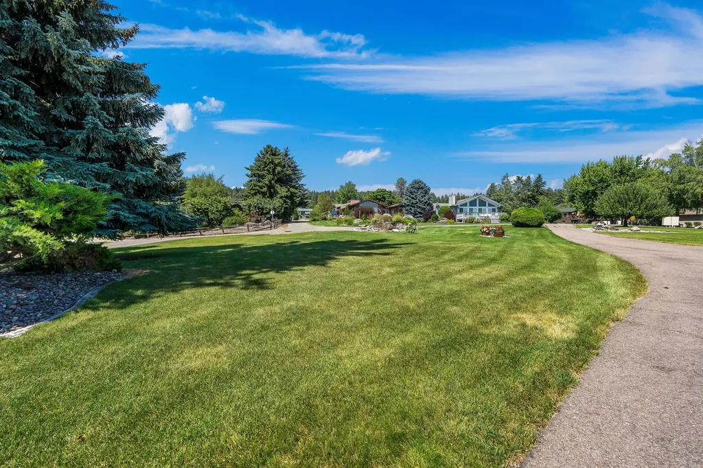 205 Lakeshore Drive Lakeside MT 59922