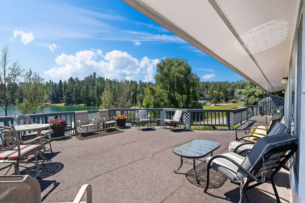 205 Lakeshore Drive Lakeside MT 59922