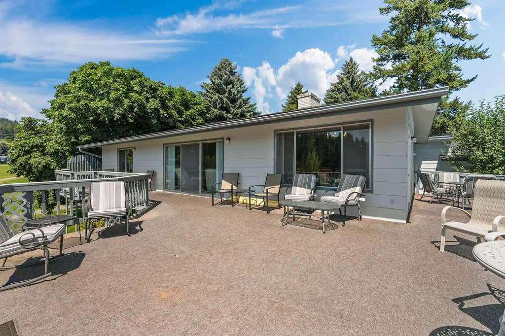 205 Lakeshore Drive Lakeside MT 59922