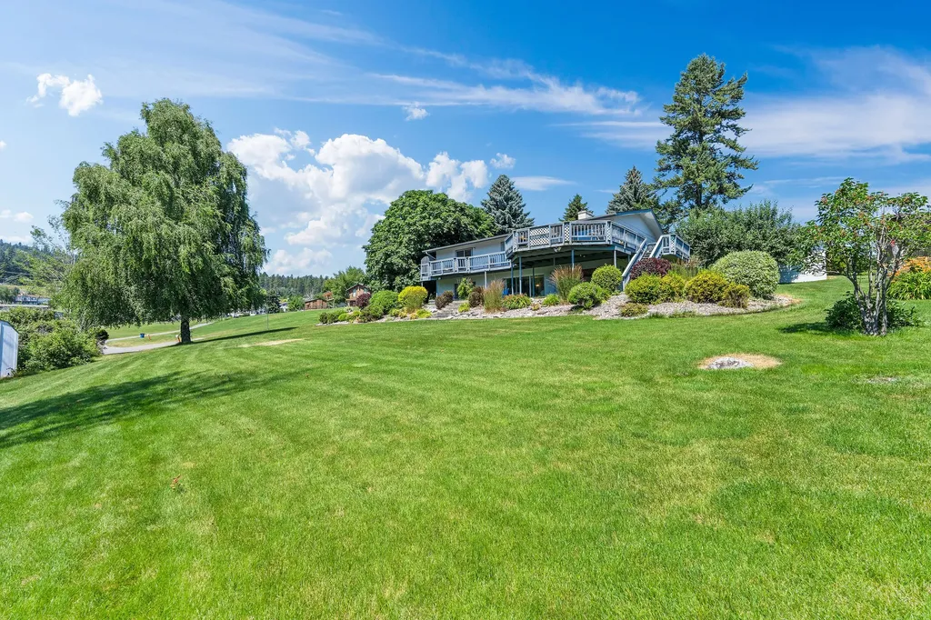 205 Lakeshore Drive Lakeside MT 59922