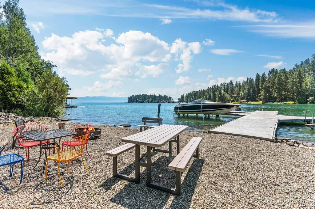 205 Lakeshore Drive Lakeside MT 59922