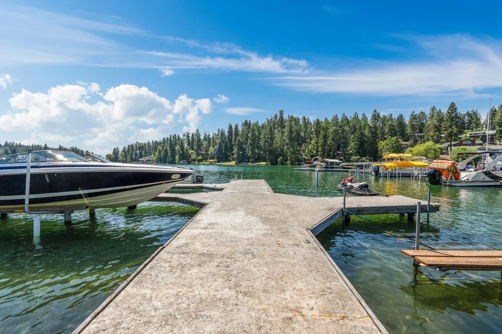 205 Lakeshore Drive Lakeside MT 59922