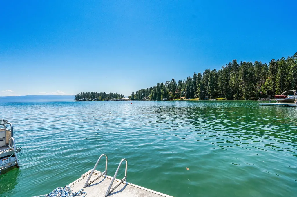 205 Lakeshore Drive Lakeside MT 59922