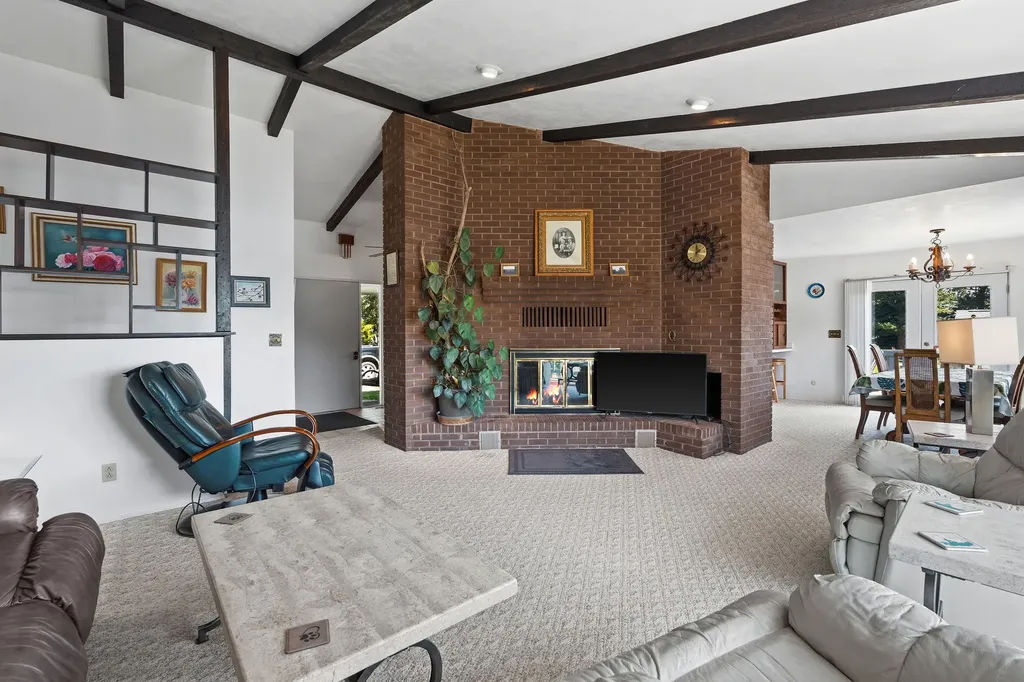 205 Lakeshore Drive Lakeside MT 59922