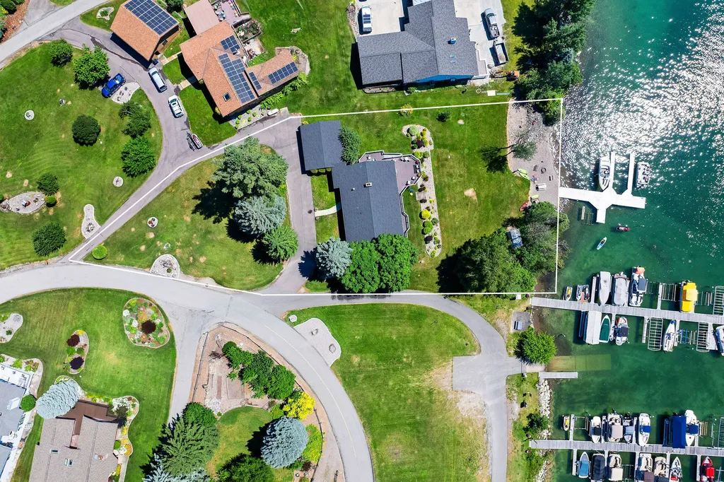 205 Lakeshore Drive Lakeside MT 59922