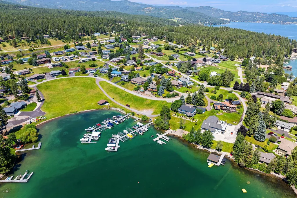 205 Lakeshore Drive Lakeside MT 59922