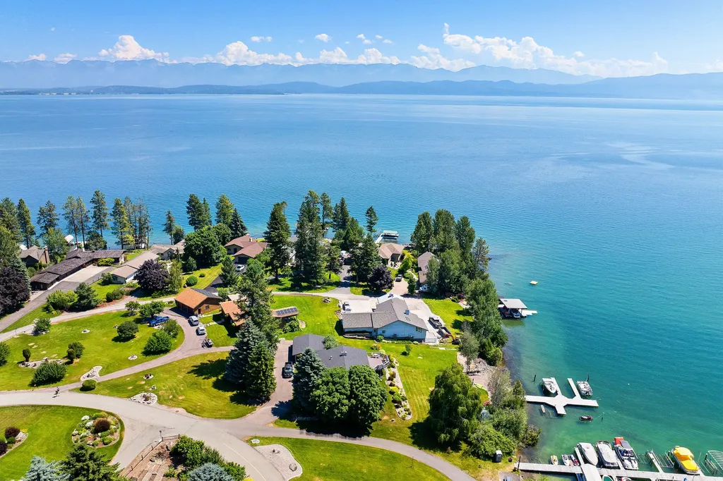 205 Lakeshore Drive Lakeside MT 59922