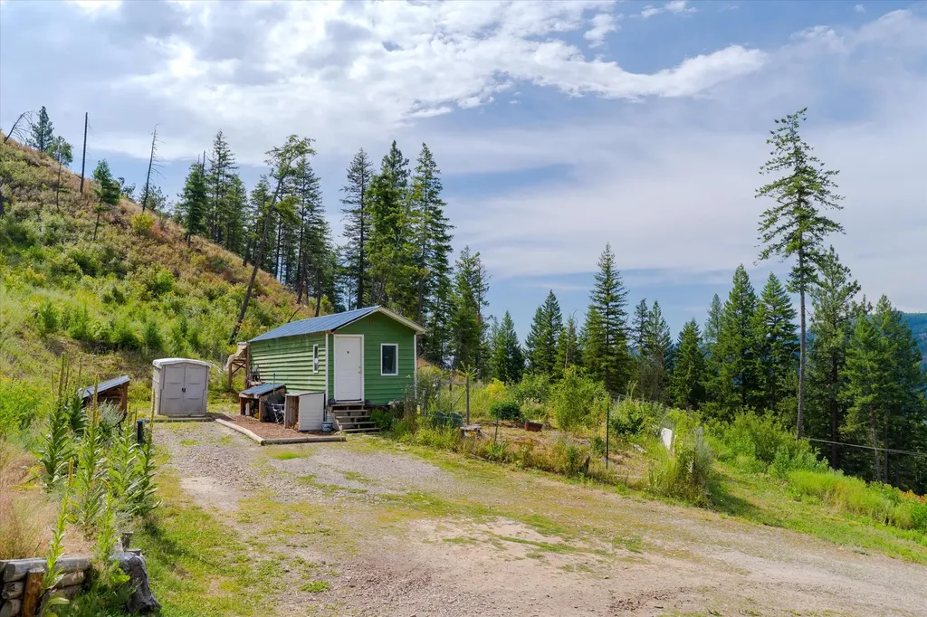 1448 Kilbrennan Road Troy MT 59935