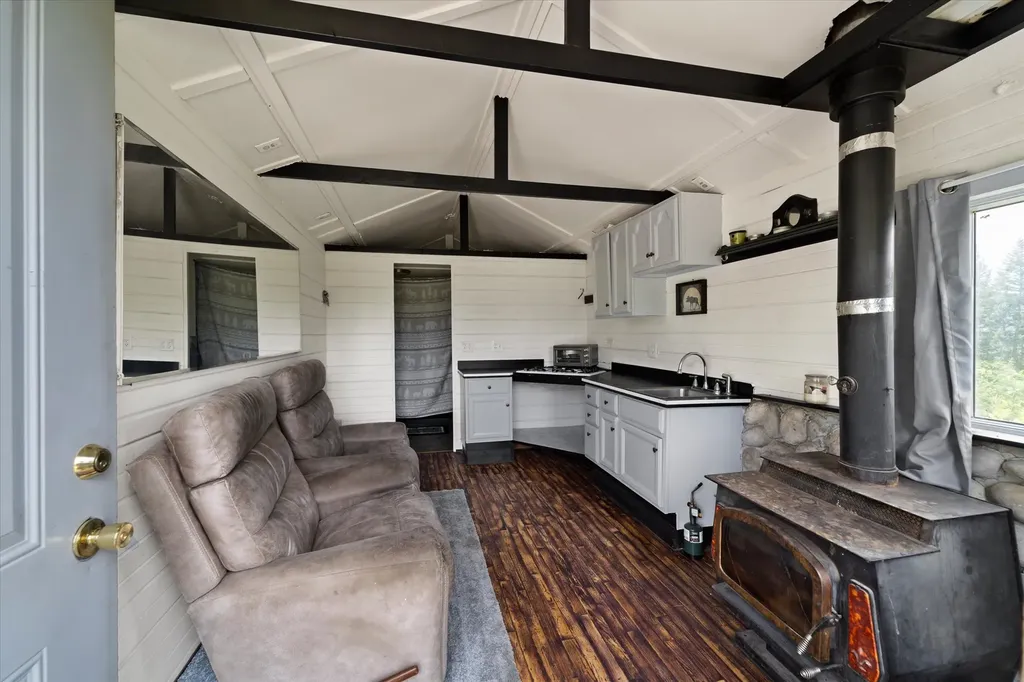 1448 Kilbrennan Road Troy MT 59935