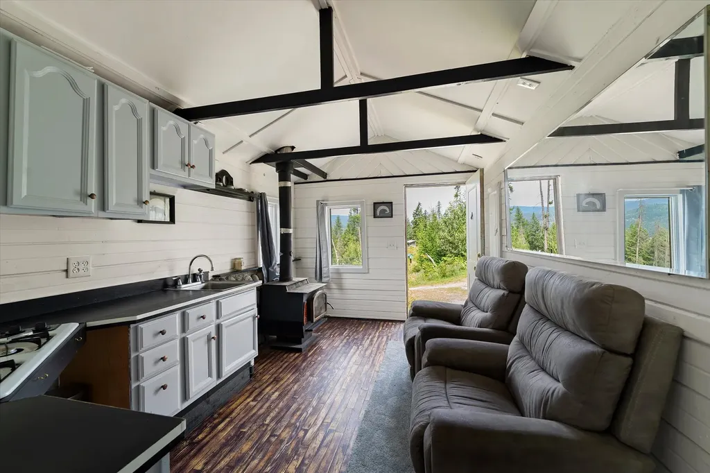 1448 Kilbrennan Road Troy MT 59935