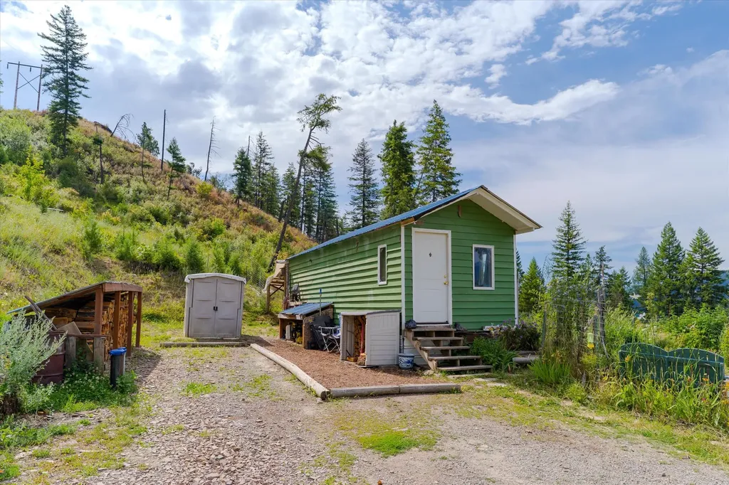 1448 Kilbrennan Road Troy MT 59935