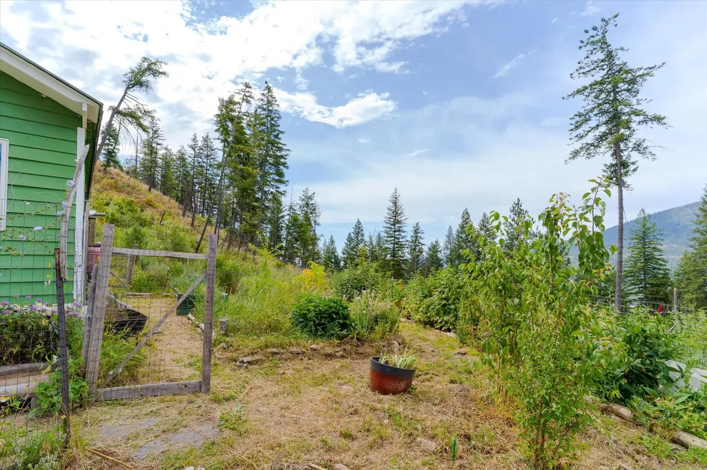 1448 Kilbrennan Road Troy MT 59935