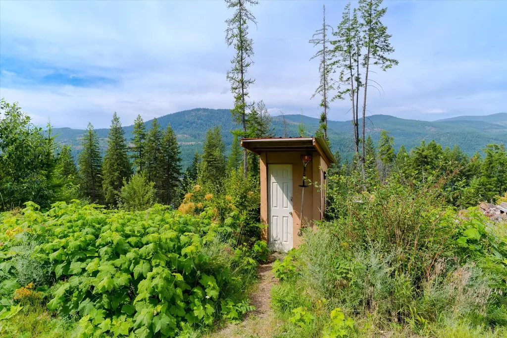 1448 Kilbrennan Road Troy MT 59935