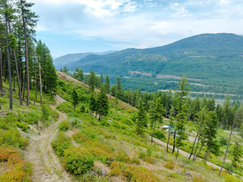 1448 Kilbrennan Road Troy MT 59935