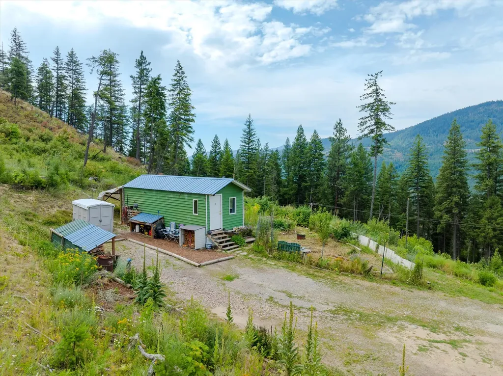 1448 Kilbrennan Road Troy MT 59935
