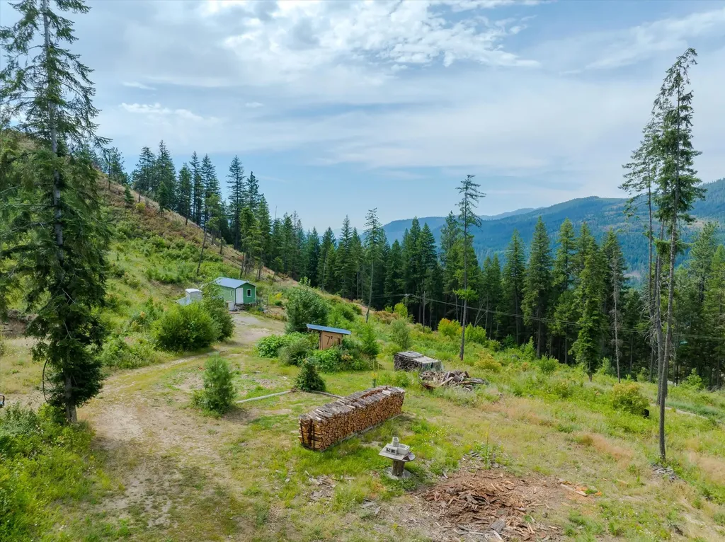 1448 Kilbrennan Road Troy MT 59935