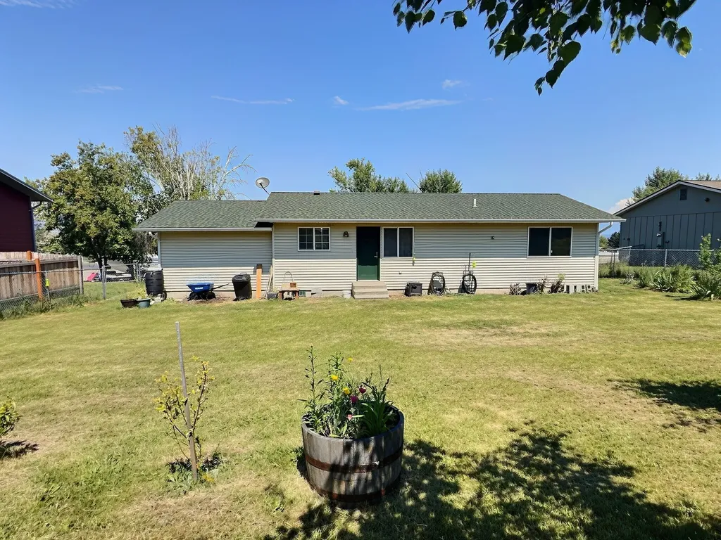 305 19th Avenue W Polson MT 59860