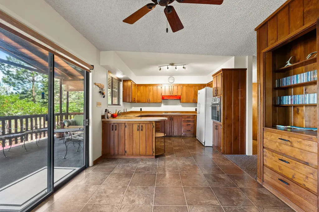32498 Tarrs Lane Polson MT 59860