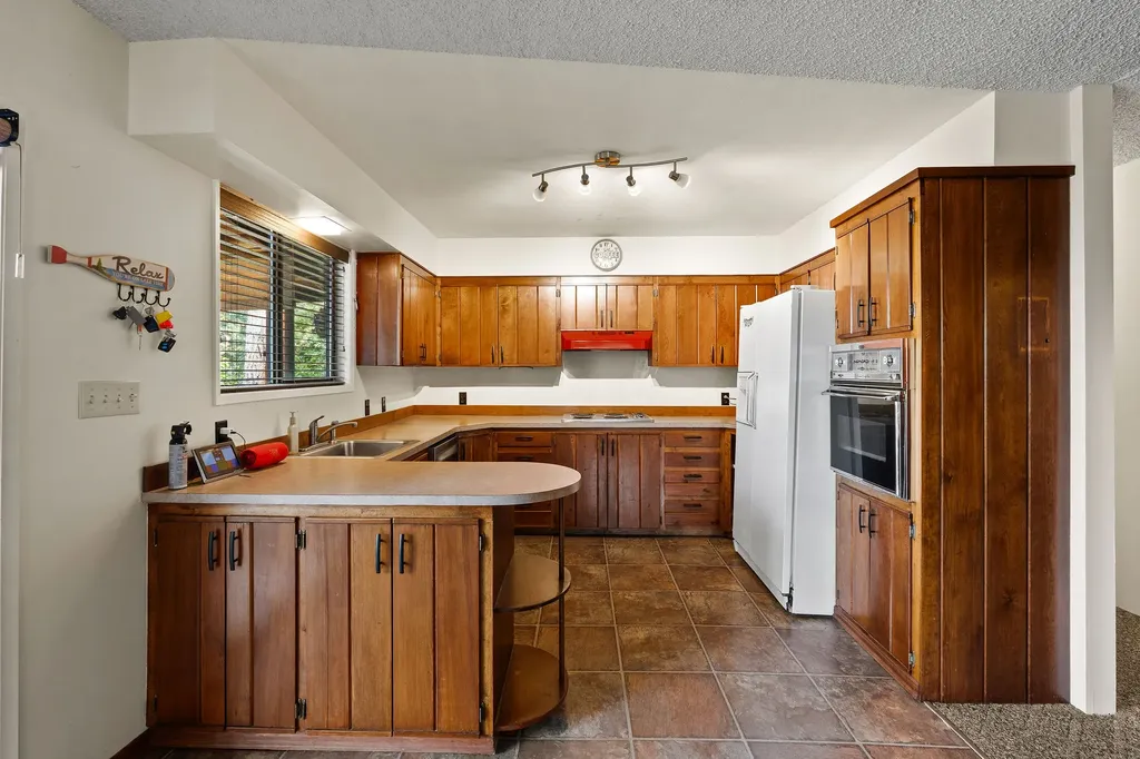 32498 Tarrs Lane Polson MT 59860