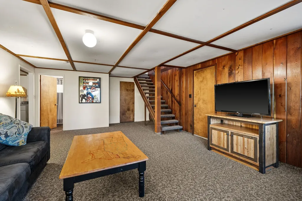 32498 Tarrs Lane Polson MT 59860
